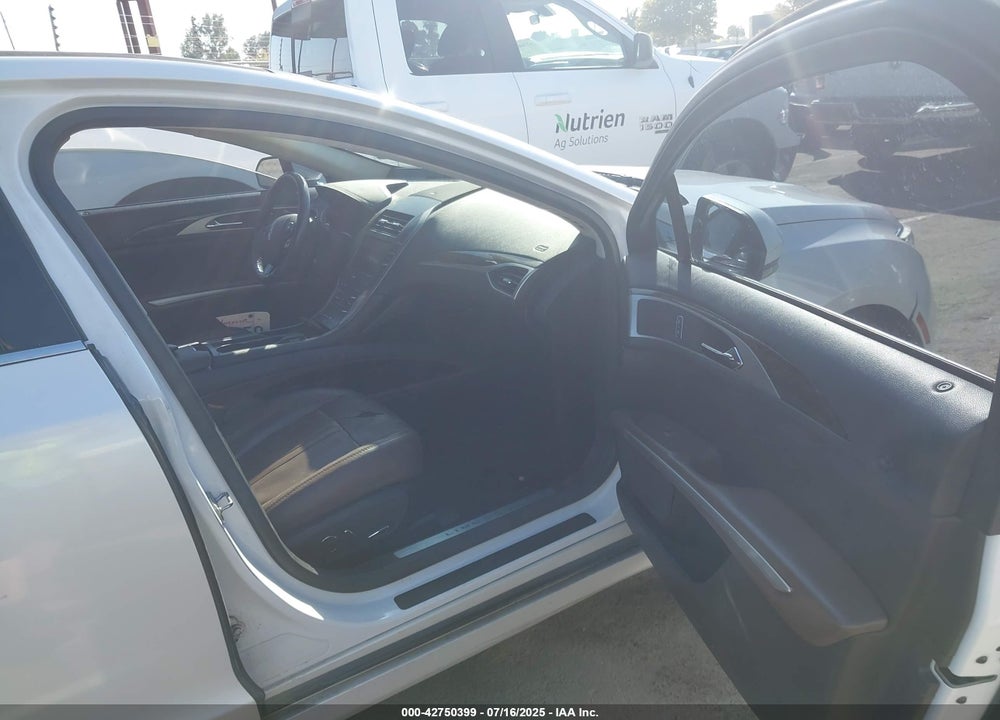 2014 LINCOLN MKZ VIN: 3LN6L2G98ER803773