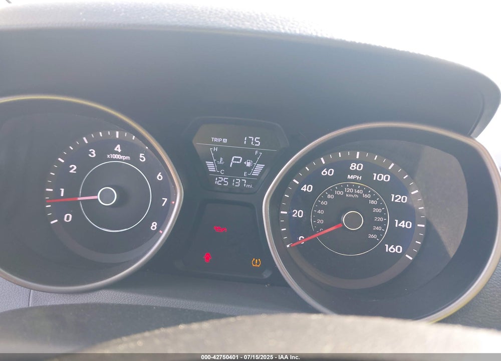 2014 HYUNDAI ELANTRA VIN: 5NPDH4AE0EH537750