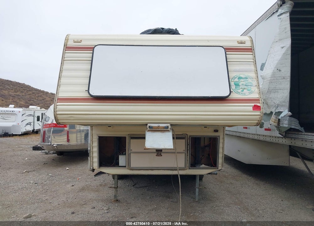 1990 KOMFORT OTHER VIN: 1K43KFJ29L1118313