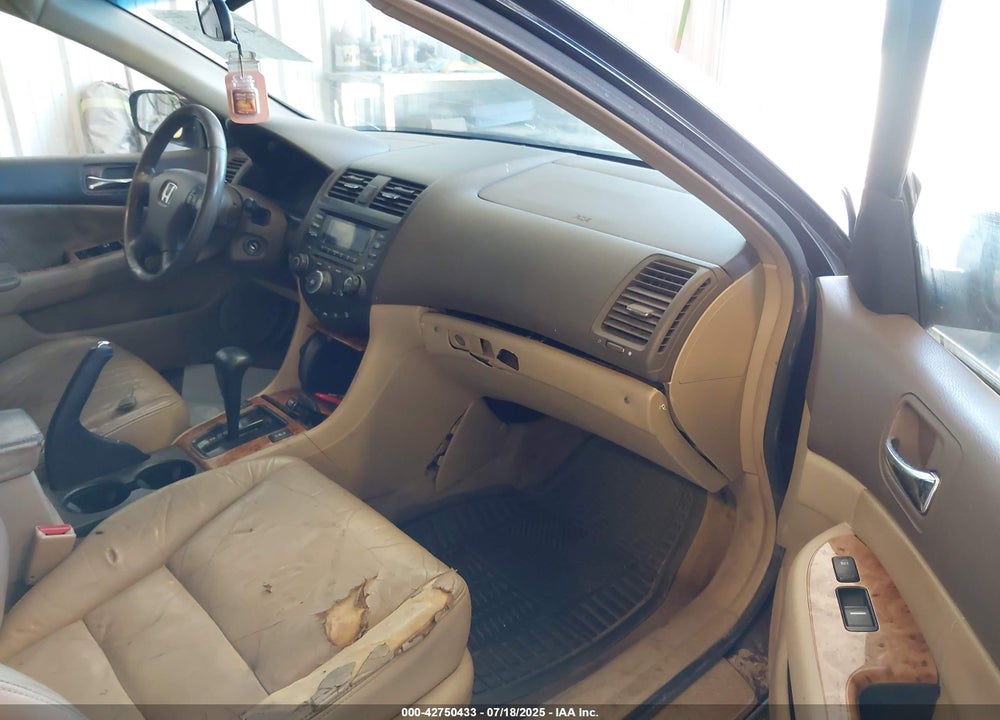 2003 HONDA ACCORD 2.4 EX VIN: 1HGCM56643A008628