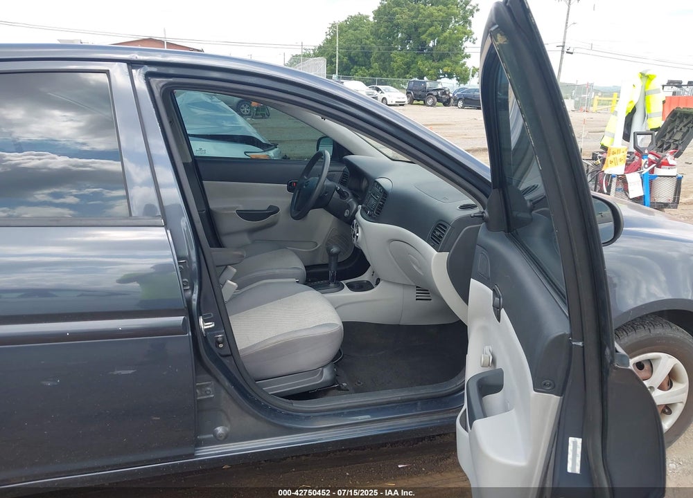 2011 HYUNDAI ACCENT VIN: KMHCN4AC2BU611430