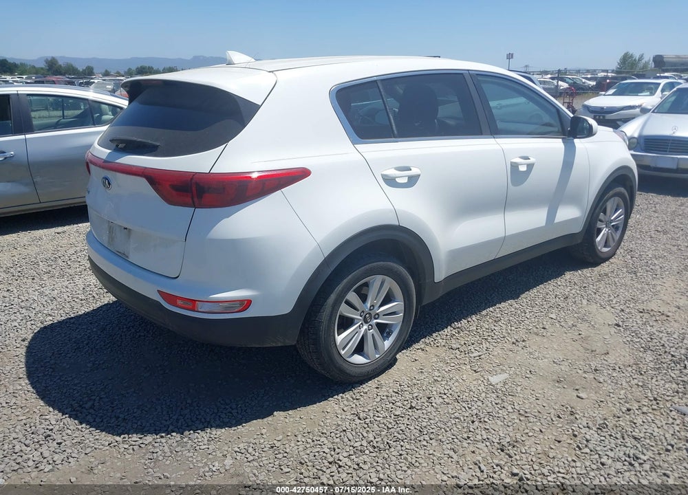 2017 KIA SPORTAGE LX VIN: KNDPMCAC5H7063885