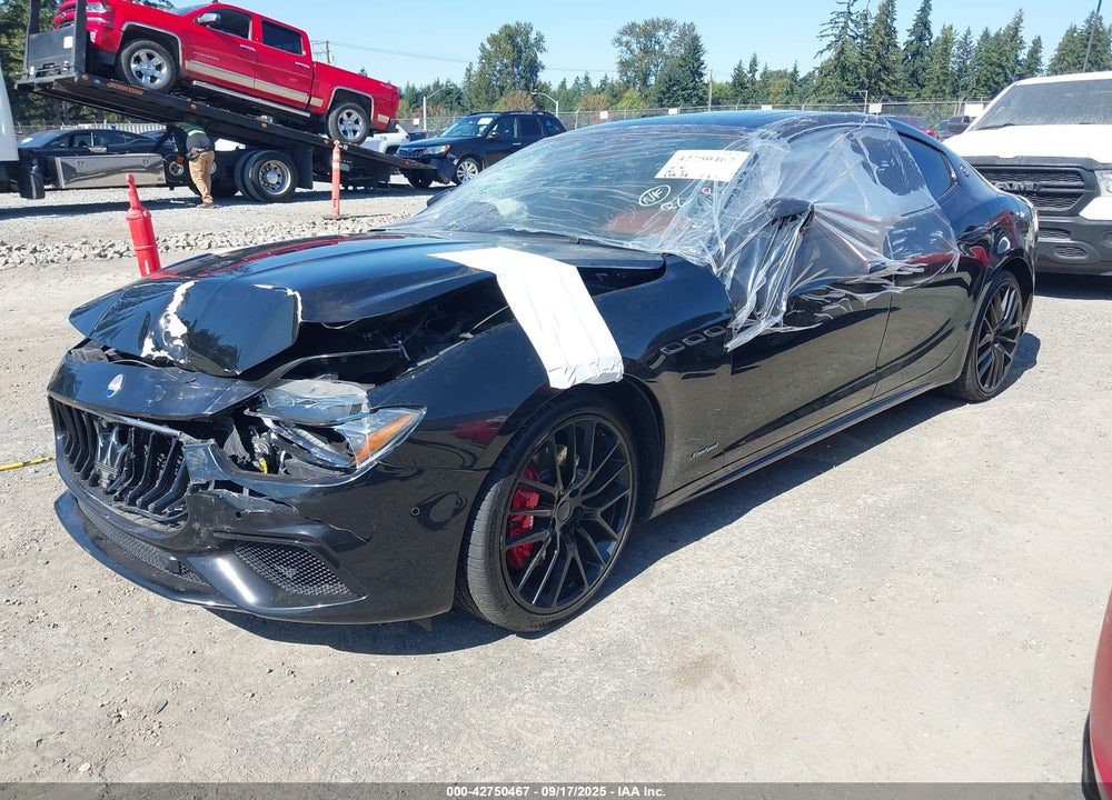 2018 MASERATI GHIBLI VIN: ZAM57YTS4J1304839