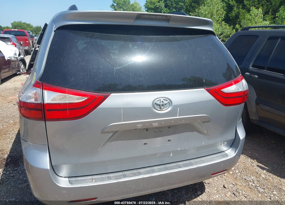 2017 TOYOTA SIENNA LE 8 PASSENGER VIN: 5TDKZ3DC4HS819137