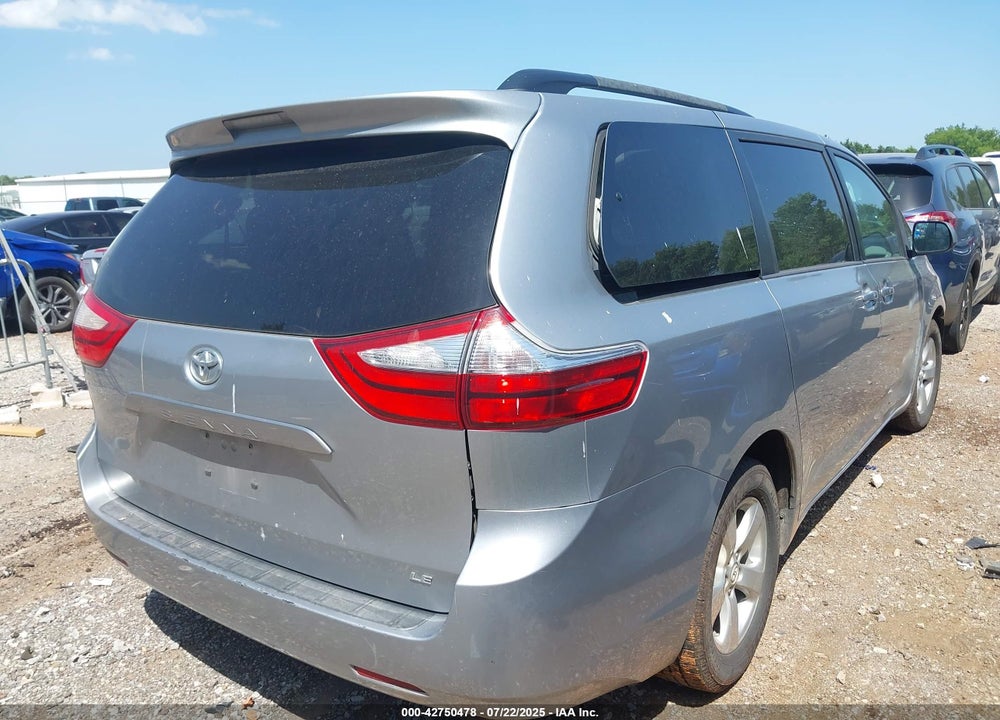 2017 TOYOTA SIENNA LE 8 PASSENGER VIN: 5TDKZ3DC4HS819137