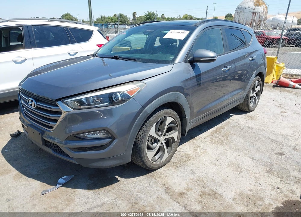 2016 HYUNDAI TUCSON VIN: KM8J33A2XGU087367