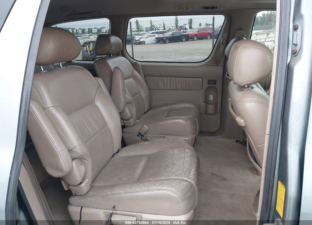 2000 TOYOTA SIENNA XLE VIN: 4T3ZF13C1YU267771