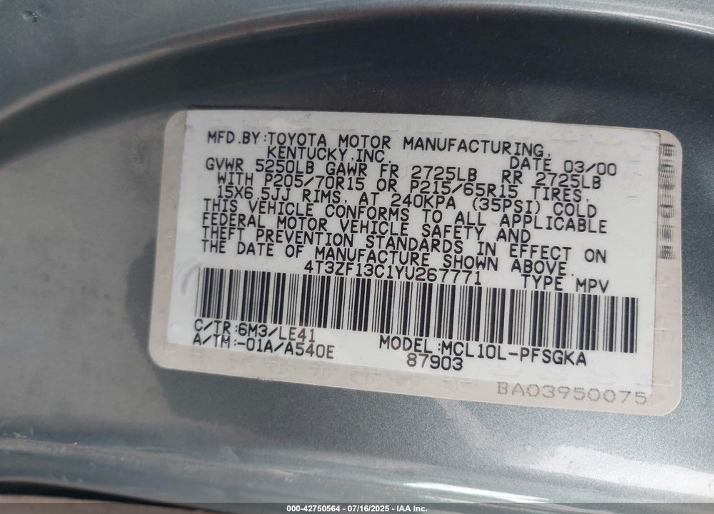 2000 TOYOTA SIENNA XLE VIN: 4T3ZF13C1YU267771