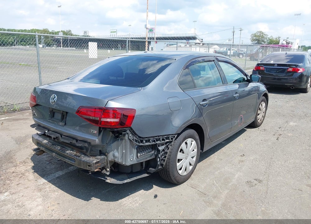 2016 VOLKSWAGEN JETTA VIN: 3VW167AJ2GM281757