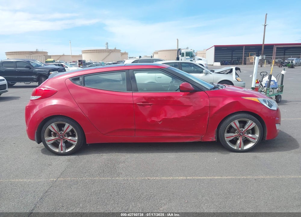 2013 HYUNDAI VELOSTER VIN: KMHTC6AD5DU172902