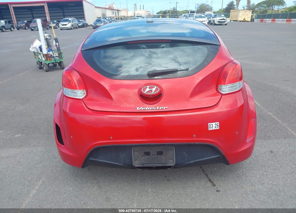2013 HYUNDAI VELOSTER VIN: KMHTC6AD5DU172902