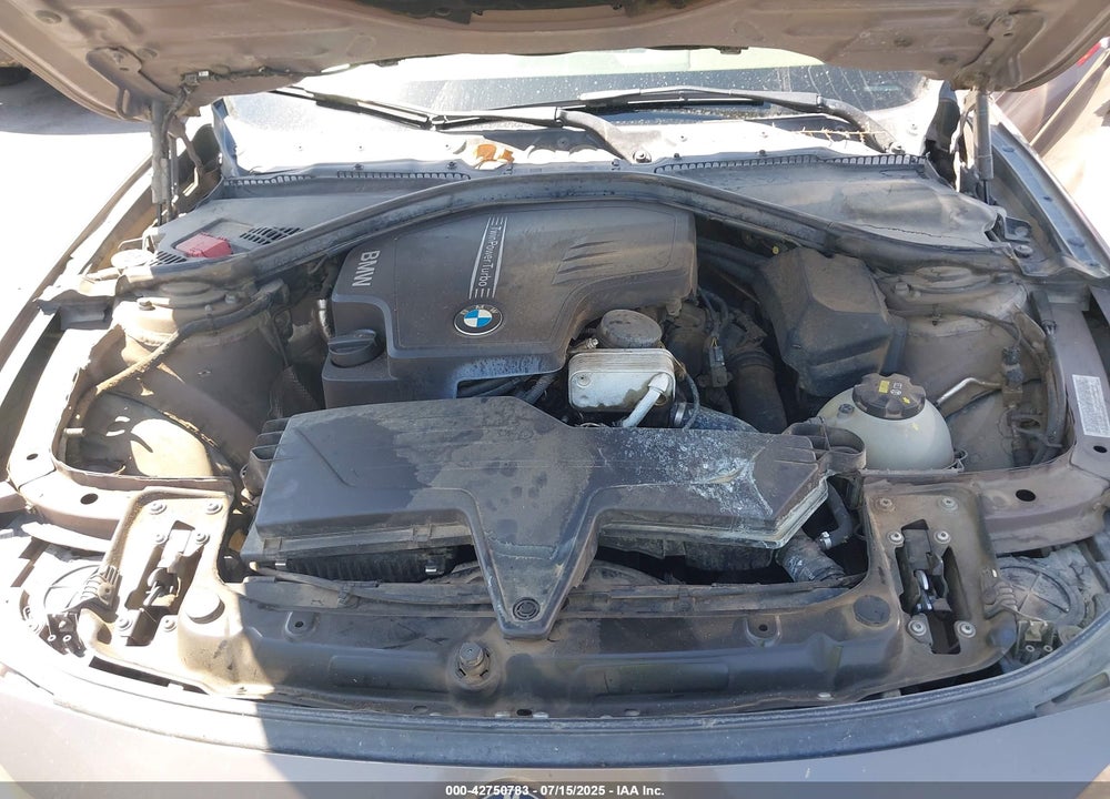 2015 BMW 3 SERIES VIN: WBA3B1C52FK138265