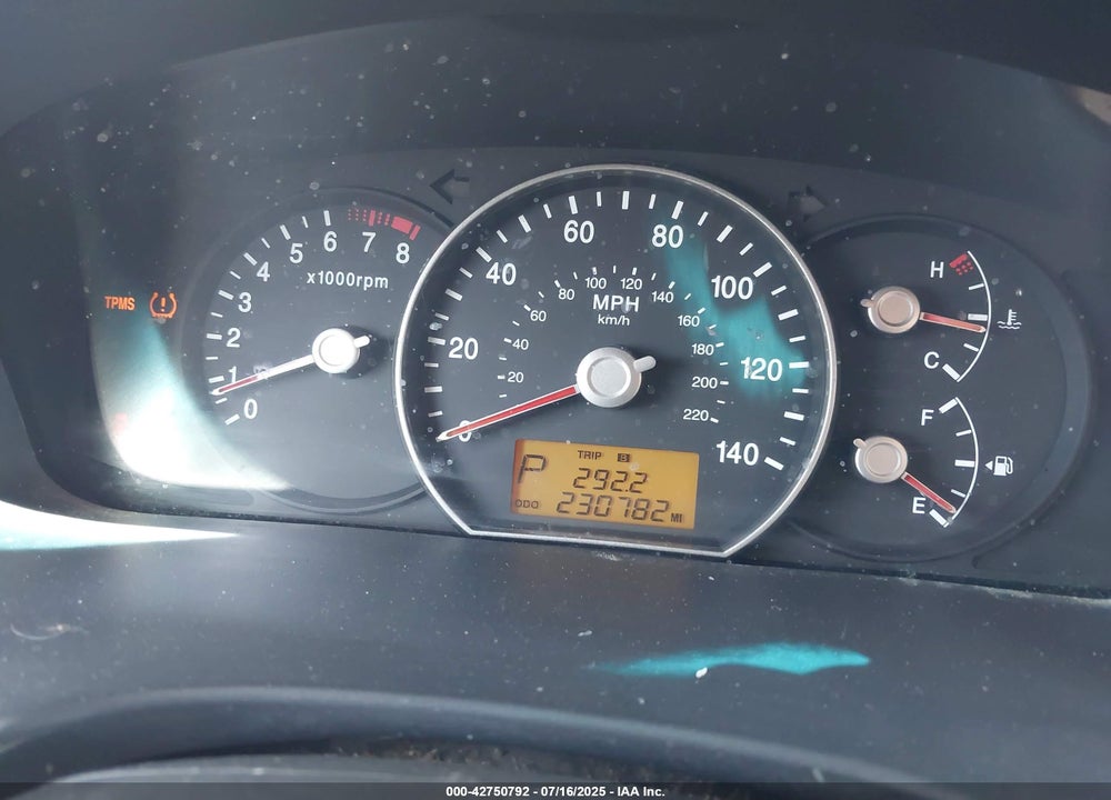 2008 KIA RONDO LX V6 VIN: KNAFG526787125596
