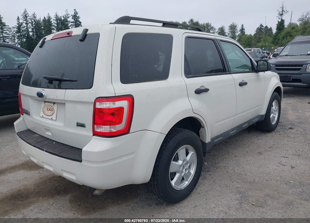 2010 FORD ESCAPE VIN: 1FMCU9DG5AKB76329