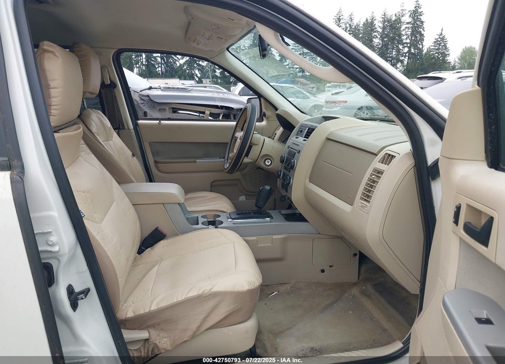 2010 FORD ESCAPE VIN: 1FMCU9DG5AKB76329