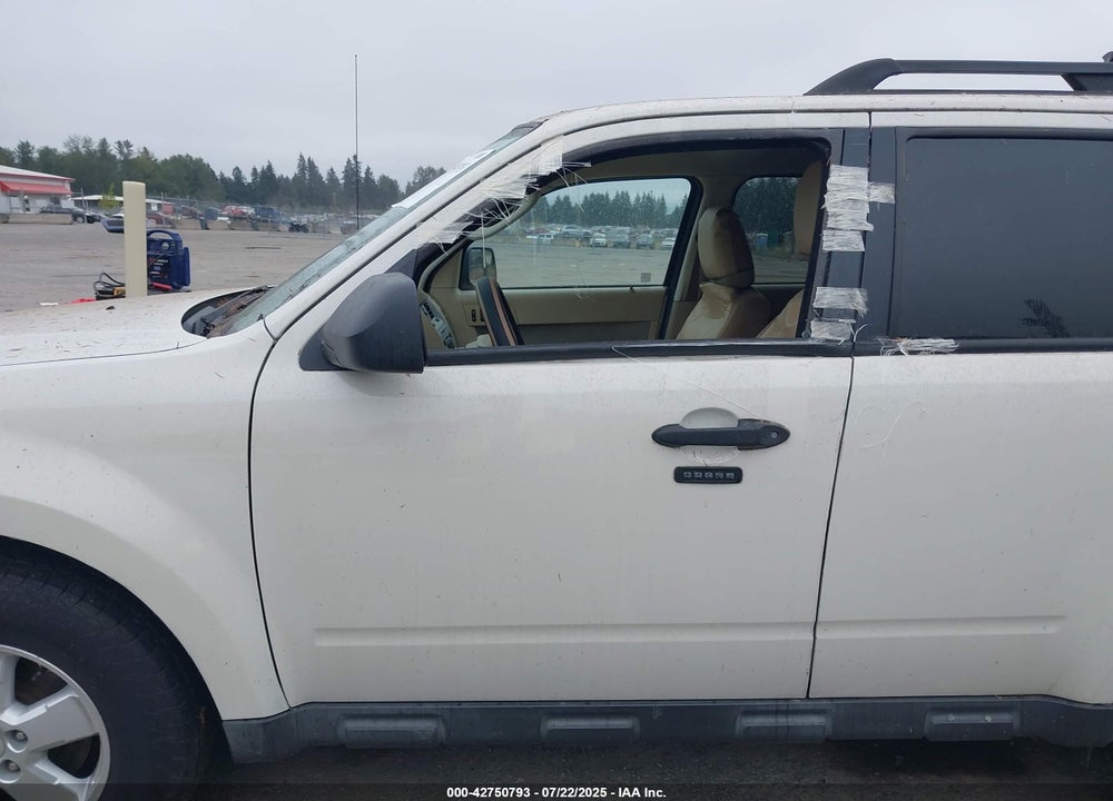 2010 FORD ESCAPE VIN: 1FMCU9DG5AKB76329
