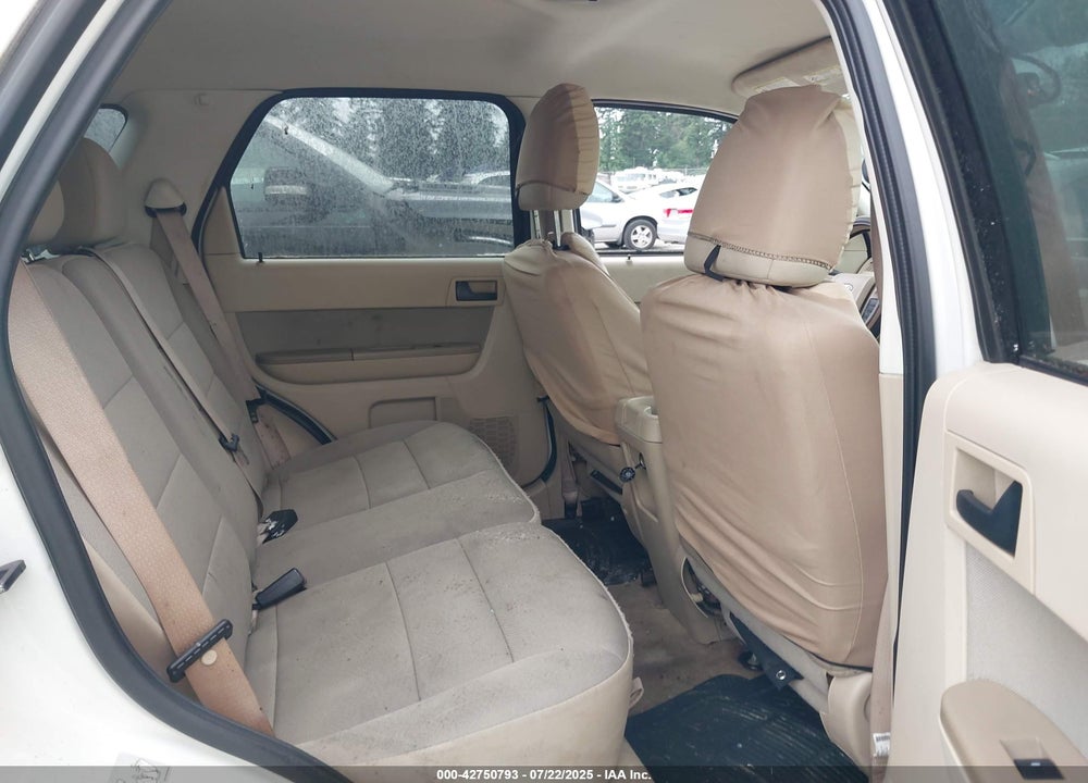 2010 FORD ESCAPE VIN: 1FMCU9DG5AKB76329