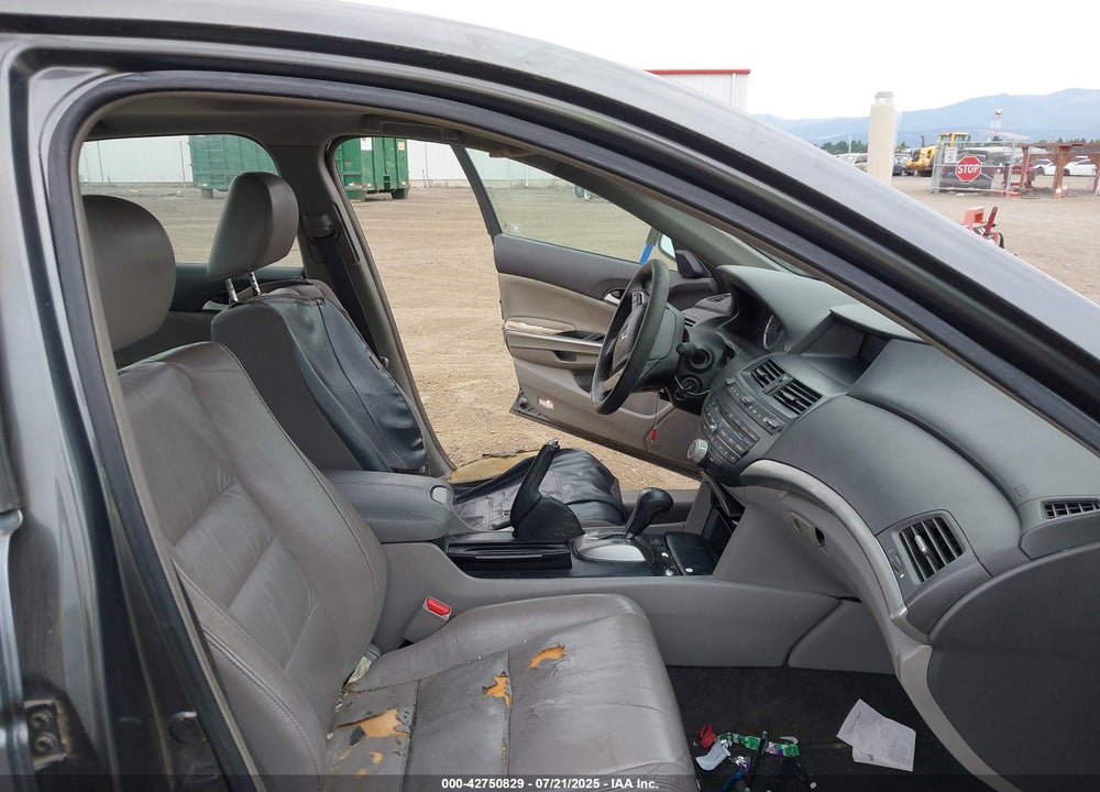 2008 HONDA ACCORD VIN: 1HGCP26868A047056