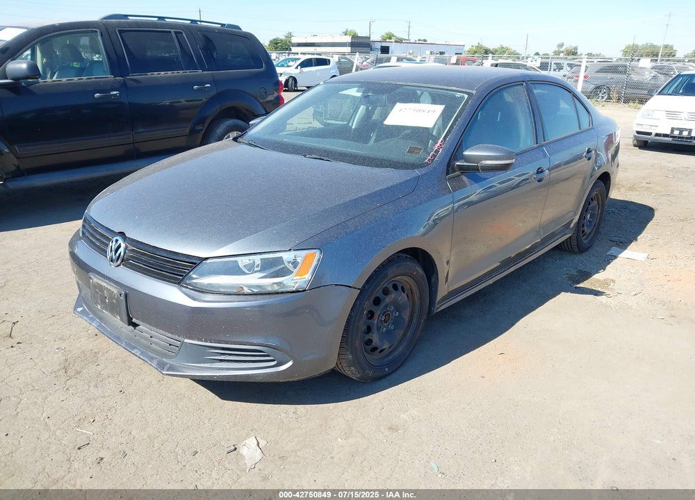 2014 VOLKSWAGEN JETTA VIN: 3VWD17AJ2EM227660
