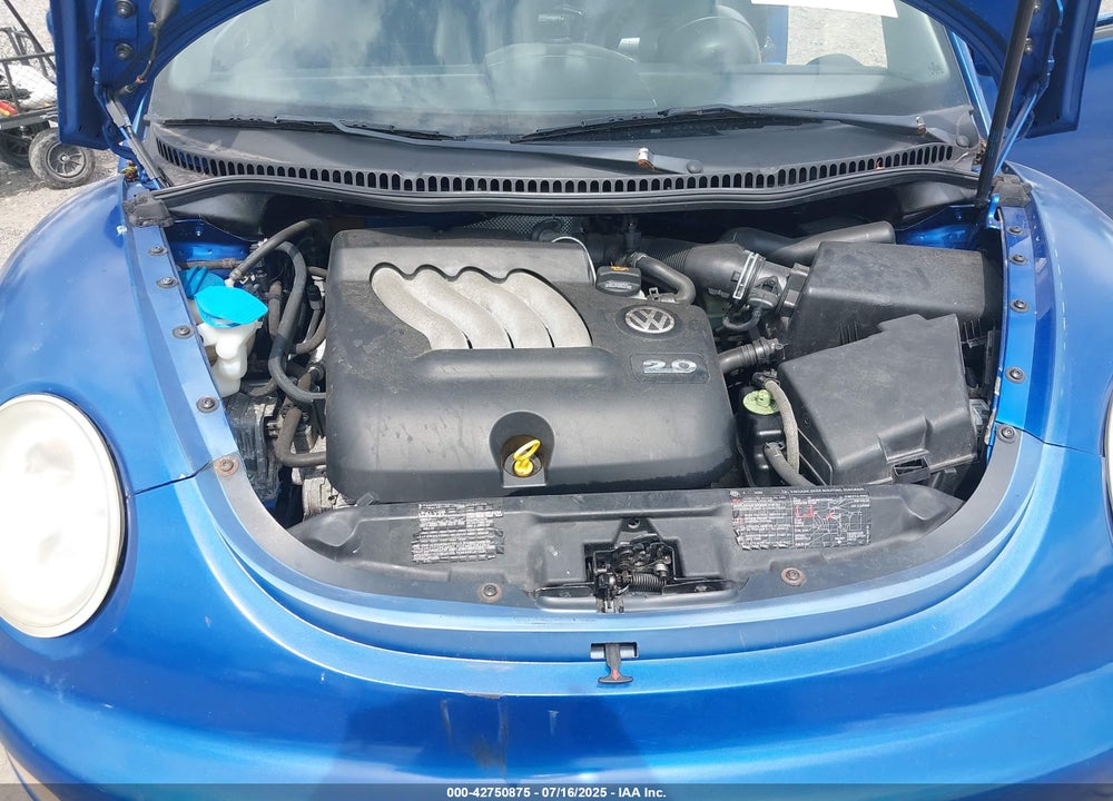 2005 VOLKSWAGEN NEW BEETLE GL VIN: 3VWBK31C75M404329