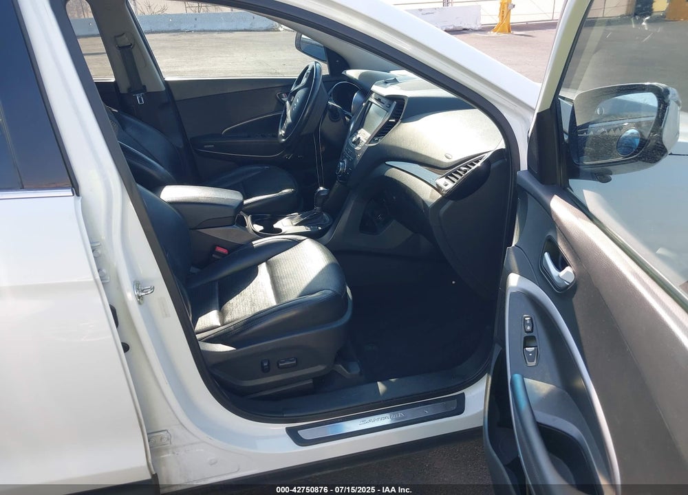 2014 HYUNDAI SANTA FE SPORT VIN: 5XYZWDLA1EG137080