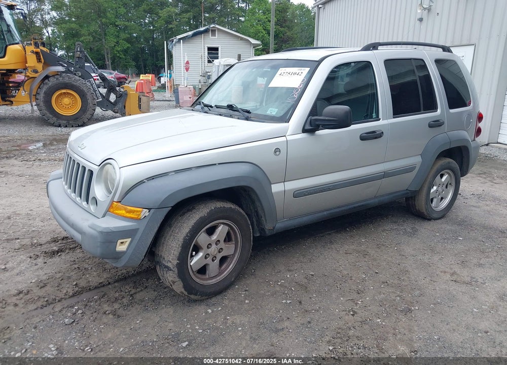 2006 JEEP LIBERTY VIN: 1J4GL48K56W102560