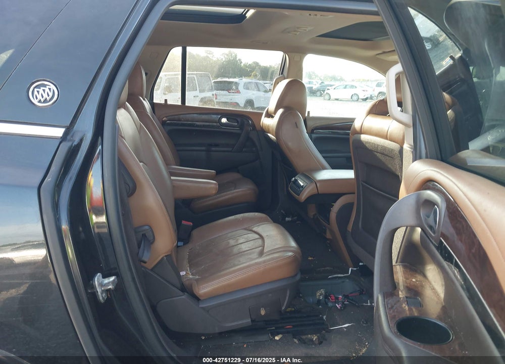 2014 BUICK ENCLAVE VIN: 5GAKRBKD8EJ335682