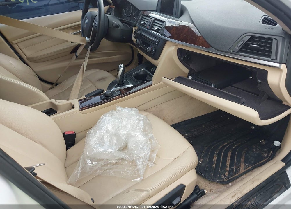 2014 BMW 3 SERIES VIN: WBA3B5G53ENS09598