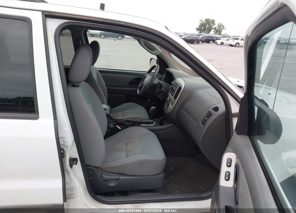2007 FORD ESCAPE VIN: 1FMYU93197KB19417