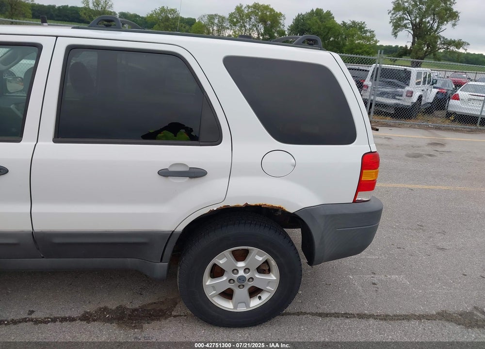 2007 FORD ESCAPE VIN: 1FMYU93197KB19417