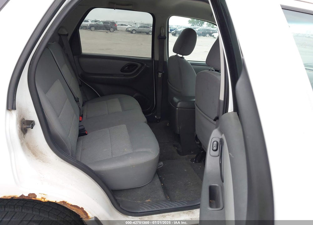 2007 FORD ESCAPE VIN: 1FMYU93197KB19417
