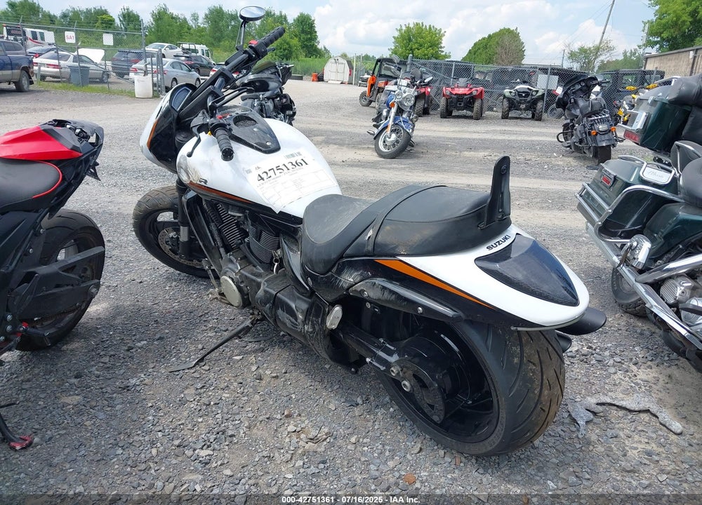 2020 SUZUKI VZR1800 VIN: JS1VY53A3L7100292