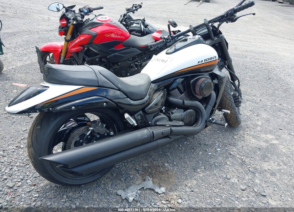2020 SUZUKI VZR1800 VIN: JS1VY53A3L7100292