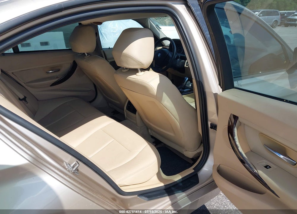 2014 BMW 3 SERIES VIN: WBA3B1C54EK134216