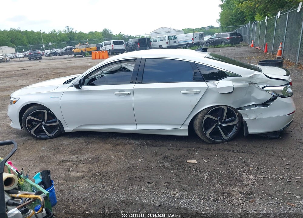 2022 HONDA ACCORD HYBRID SPORT VIN: 1HGCV3F23NA010694