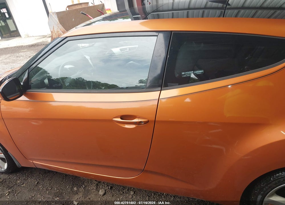 2013 HYUNDAI VELOSTER VIN: KMHTC6AD8DU122639