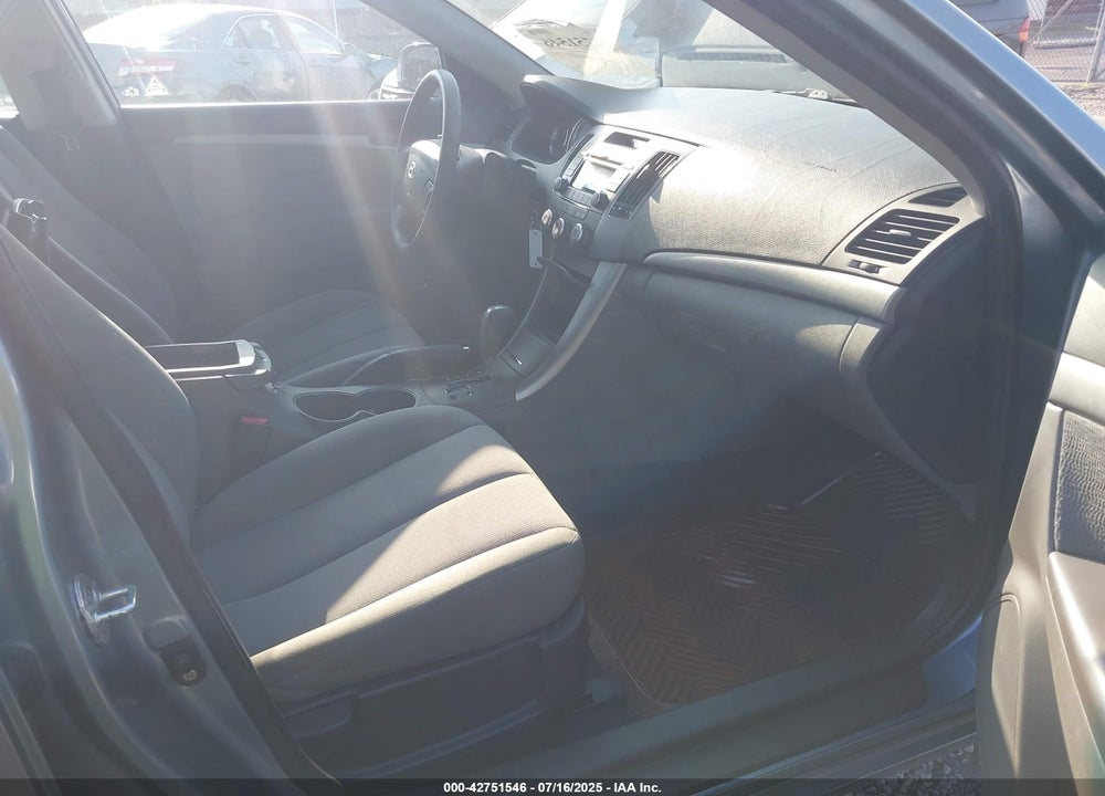 2009 HYUNDAI SONATA VIN: 5NPET46C99H499905