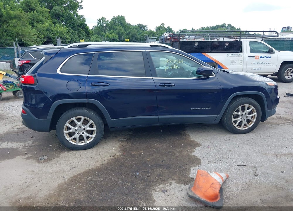 2015 JEEP CHEROKEE VIN: 1C4PJLCS3FW507684