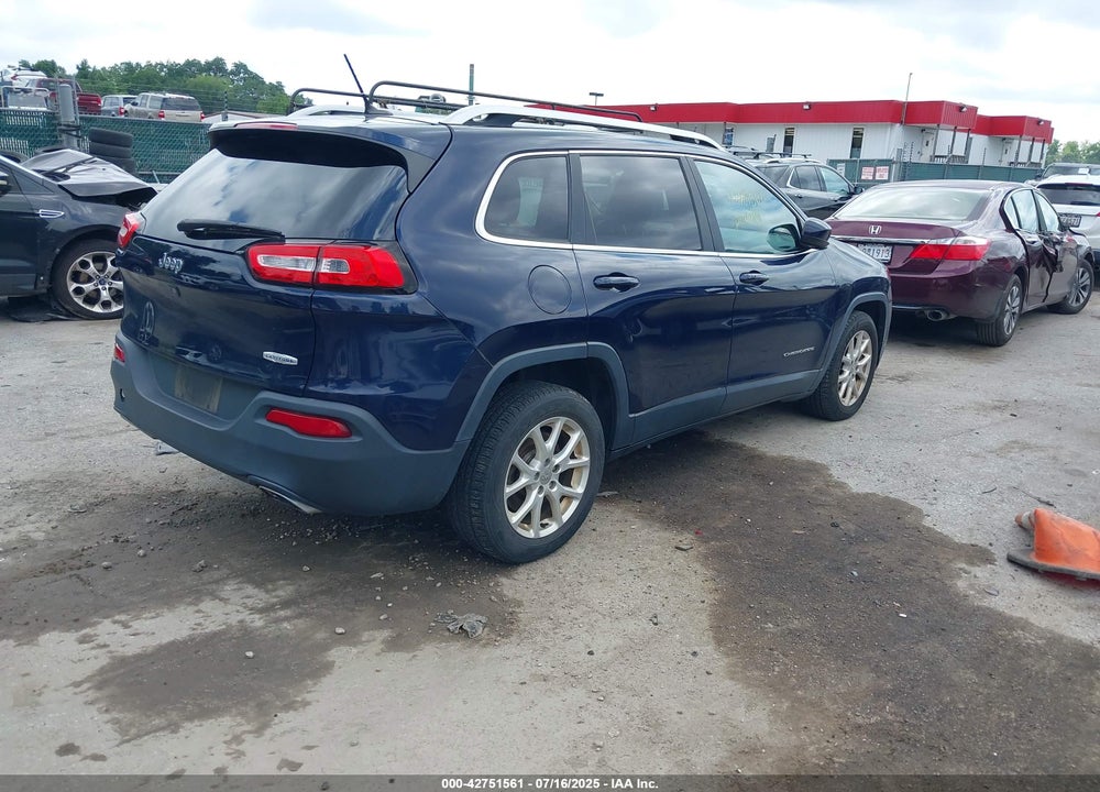2015 JEEP CHEROKEE VIN: 1C4PJLCS3FW507684
