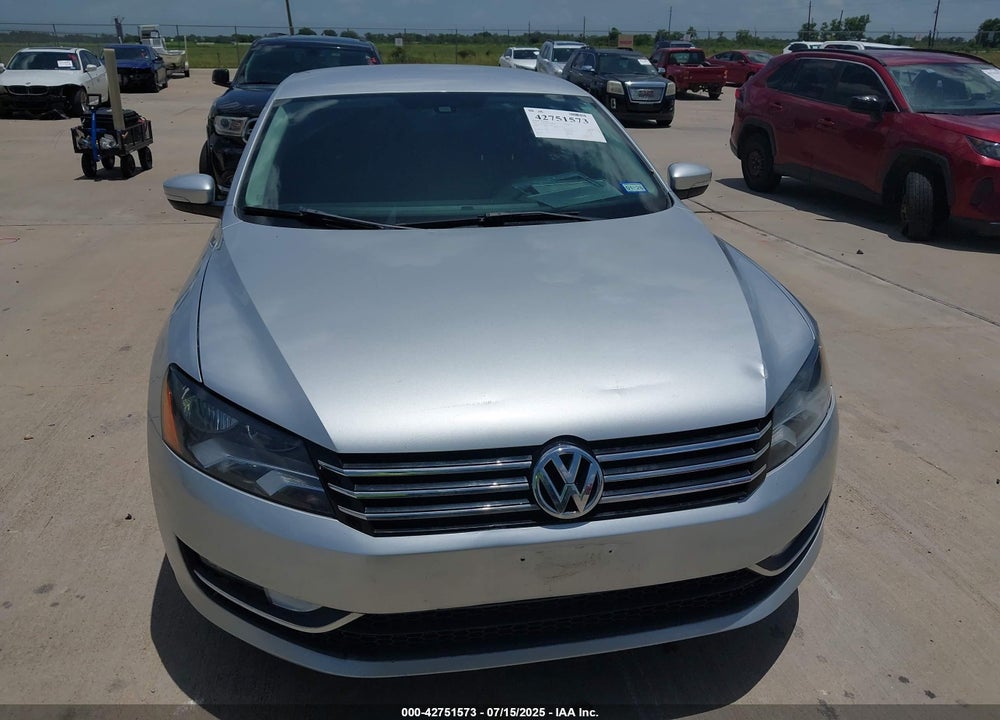 2015 VOLKSWAGEN PASSAT VIN: 1VWAT7A36FC120001