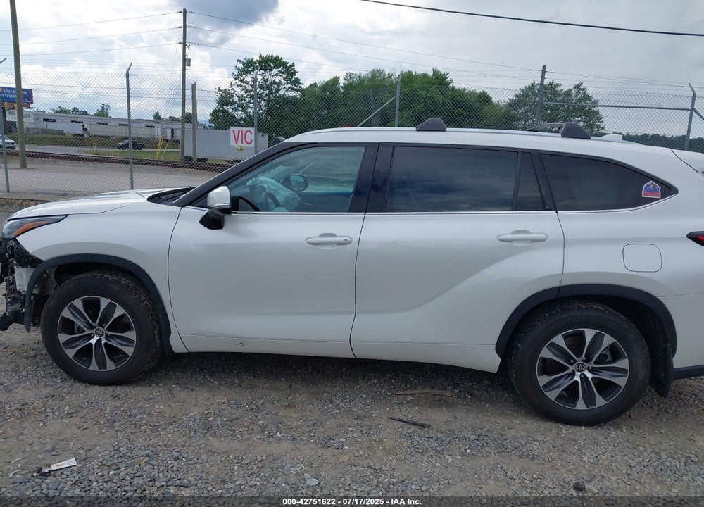 2021 TOYOTA HIGHLANDER VIN: 5TDHZRBH9MS551417