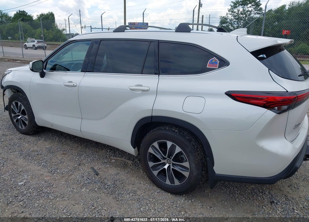 2021 TOYOTA HIGHLANDER VIN: 5TDHZRBH9MS551417