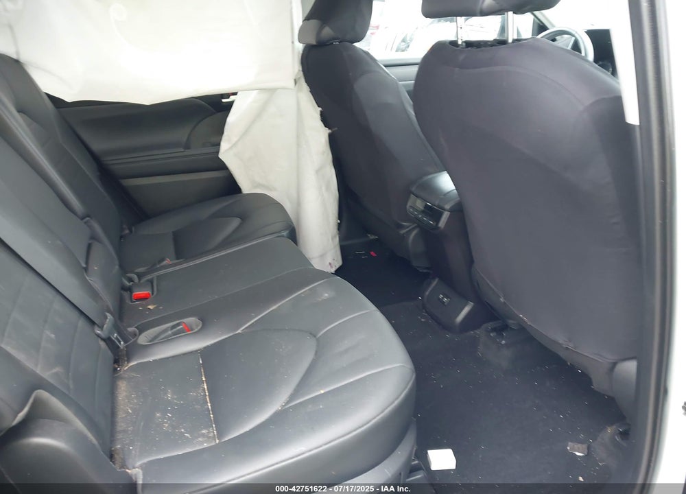 2021 TOYOTA HIGHLANDER VIN: 5TDHZRBH9MS551417