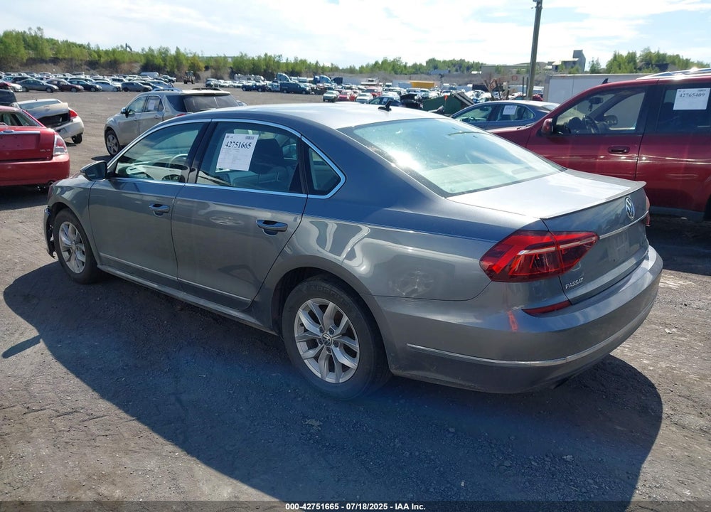 2017 VOLKSWAGEN PASSAT VIN: 1VWAT7A37HC064654