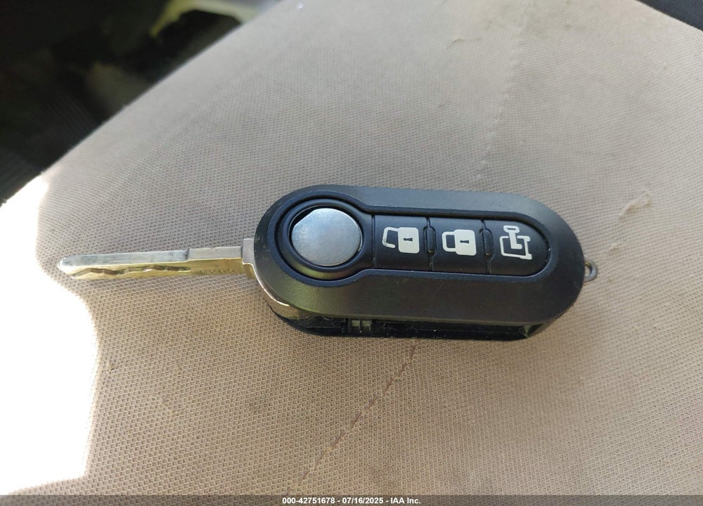 2015 RAM PROMASTER 1500 VIN: 3C6TRVAG1FE520713
