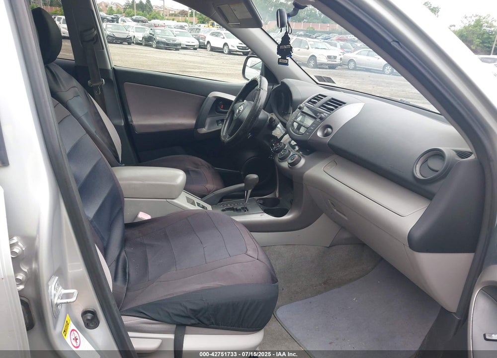 2007 TOYOTA RAV4 VIN: JTMBD33VX75066221