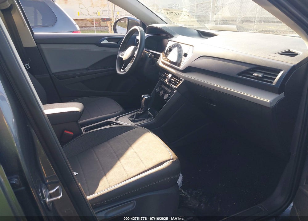 2024 VOLKSWAGEN TAOS VIN: 3VVEX7B2XRM124779
