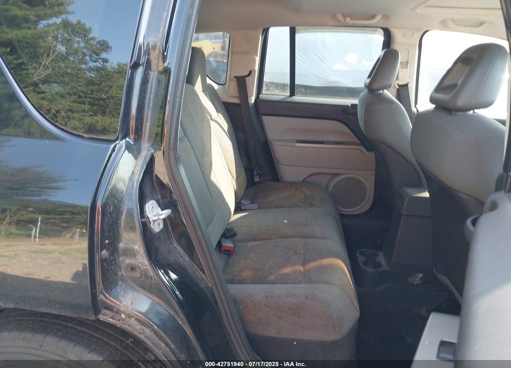 2007 JEEP COMPASS VIN: 1J8FF47W77D584144