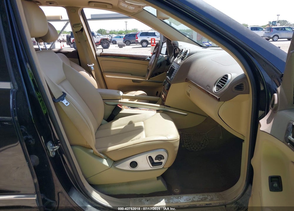 2011 MERCEDES-BENZ GL-CLASS VIN: 4JGBF7BE6BA684957