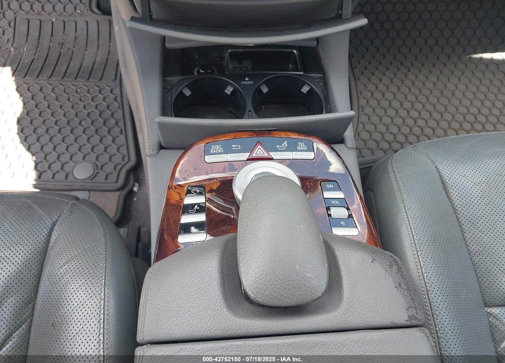 2007 MERCEDES-BENZ S CLASS VIN: WDDNG71X47A113692